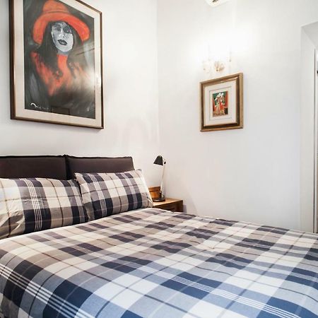 Santa Cecilia Apartment In Via Del Corso Rome Bagian luar foto