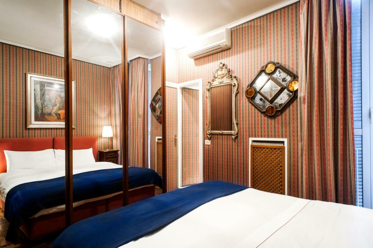 Santa Cecilia Apartment In Via Del Corso Rome Bagian luar foto