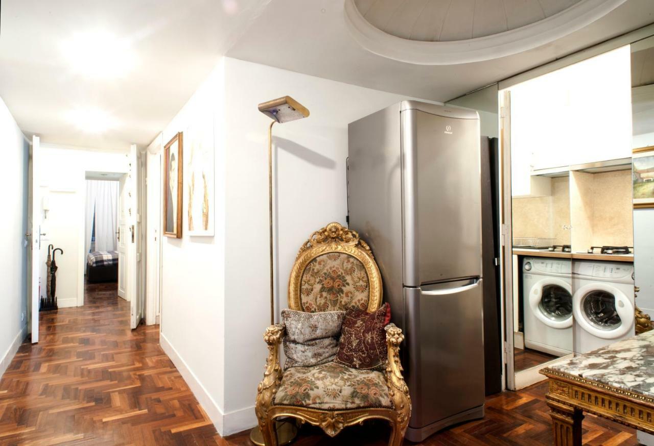 Santa Cecilia Apartment In Via Del Corso Rome Bagian luar foto