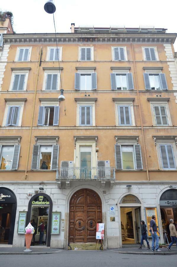 Santa Cecilia Apartment In Via Del Corso Rome Bagian luar foto