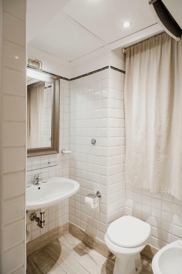 Santa Cecilia Apartment In Via Del Corso Rome Bagian luar foto
